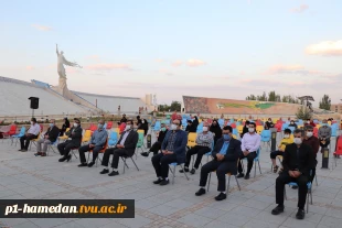 مراسم بزرگداشت هفته دفاع مقدس،  با حضور رئیس دانشگاه فنی و حرفه ای استان همدان، جمعی از کارکنان و اعضاء هیئت علمی دانشگاه، در باغ موزه دفاع مقدس شهر همدان،  برگزار شد. 5