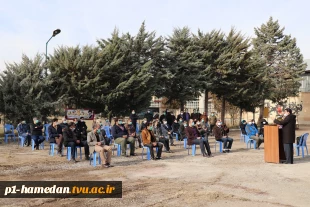 به مناسبت گرامیداشت حماسه مردمی 9  دی ماه و بزرگداشت اولین سالگرد شهادت شهید حاج قاسم سلیمانی ، مراسم پرده برداری از تمثال سرداران شهید مدافع حرم حاج حسین همدانی و سردار حاج قاسم سلیمانی در دانشکده مفتح همدان برگزار شد. 5