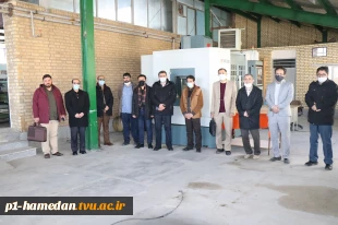 بازدید نماینده موسسه دانش بنیان برکت از مرکز نوآوری شهید احمدی روشن دانشگاه فنی وحرفه ای استان همدان 7