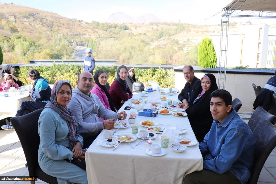 همایش پیاده روی خانوادگی اساتید و کارکنان آموزشکده شهید مفتح به مناسبت  هفته تربیت بدنی 5