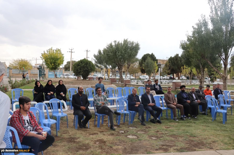 به مناسبت ولادت باسعادت امام حسن عسگری(ع) مراسم جشن و مولودی خوانی برگزارشد. 3