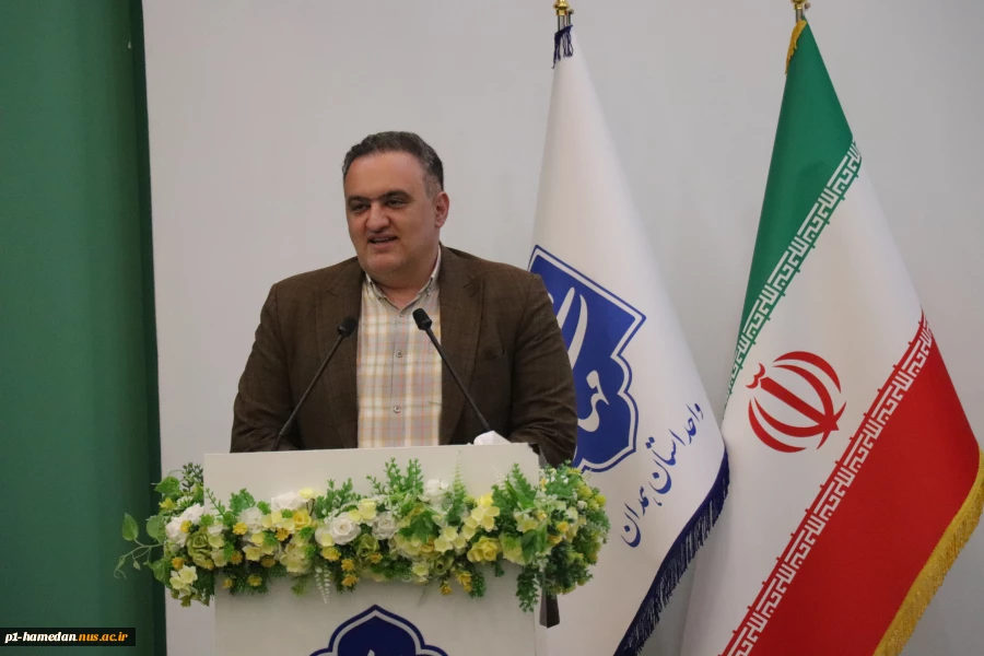 مراسم گرامیداشت مقام شامخ استاد و تقدیر از اساتید سرآمد دانشگاه ملی مهارت استان همدان برگزار شد 3