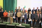 مراسم گرامیداشت مقام شامخ استاد و تقدیر از اساتید سرآمد دانشگاه ملی مهارت استان همدان برگزار شد 16