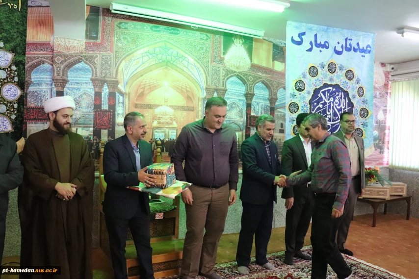 به مناسبت هفته خوابگاه:
از مسئولین خوابگاه و سلف سرویس دانشکده شهید مفتح تجلیل شد.