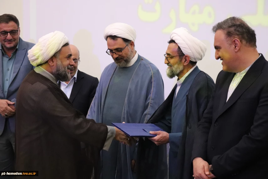 حجت الاسلام والمسلمین افلاکیان به‌عنوان نماینده نهاد مقام معظم رهبری در دانشگاه ملی مهارت استان همدان منصوب شد